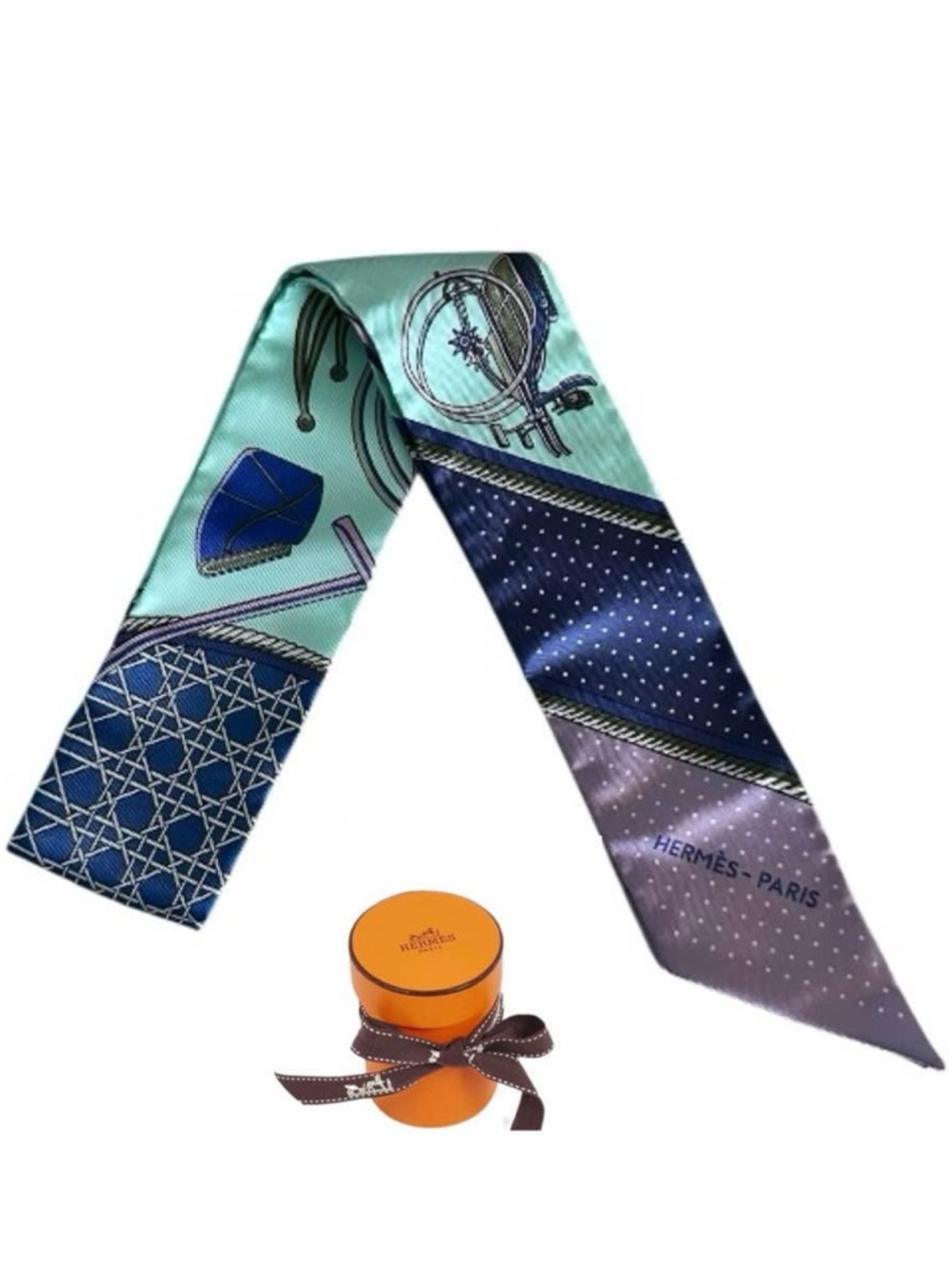 Authentic Hermes "Les Voitures À Transformation" Silk Twilly